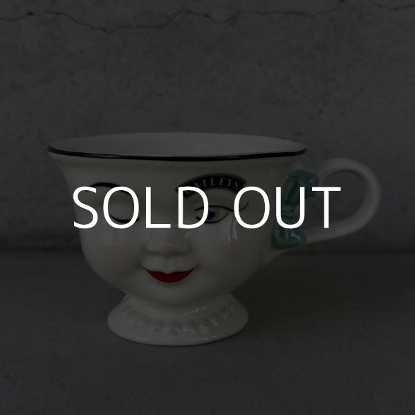 画像1: VINTAGE ANTIQUE BAILEYS CUP ヴィンテージ アンティーク ベイリーズ フェイスカップ / コレクタブル オブジェ ティーカップ マグカップ ノベルティ 女の子 陶器 食器 雑貨 (6) (1)