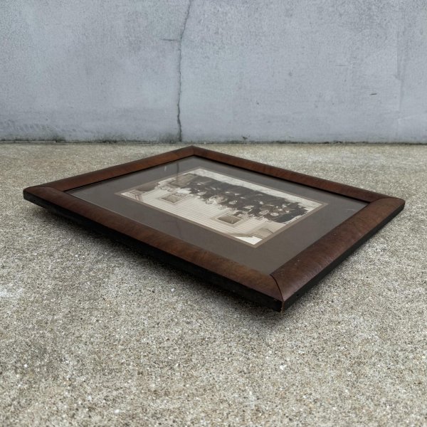 画像4: VINTAGE ANTIQUE PHOTO ヴィンテージ アンティーク 集合写真 ウォールインテリア フレーム 額装 / 壁掛け 木製 店舗什器 アメリカ (4)