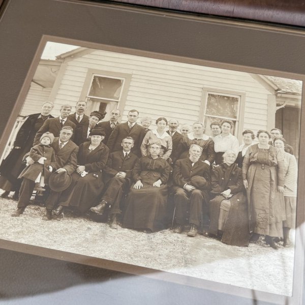 画像8: VINTAGE ANTIQUE PHOTO ヴィンテージ アンティーク 集合写真 ウォールインテリア フレーム 額装 / 壁掛け 木製 店舗什器 アメリカ (8)