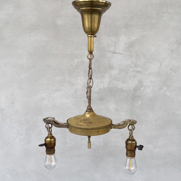 画像1: VINTAGE ANTIQUE LIGHT PERKINS ヴィンテージ アンティーク シャンデリア 吊り下げライト  天井照明 / 2灯 ライト ペンダントライト シーリングランプ E26 店舗什器 アメリカ USA (3) (1)