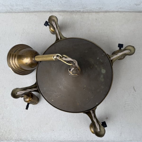 画像2: VINTAGE ANTIQUE LIGHT  ヴィンテージ アンティーク シャンデリア 吊り下げライト シーリングランプ 天井照明 / 4灯 GE ライト ペンダントライト 真鍮 E26 店舗什器 アメリカ USA (1) (2)