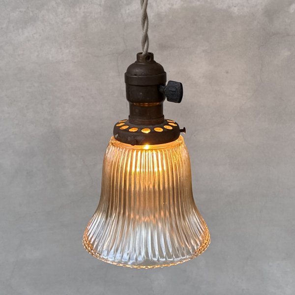 画像8: VINTAGE ANTIQUE LAMP ヴィンテージ アンティーク 吊り下げライト 天井照明 / ライト ペンダントライト ガラスシェード E26 店舗什器 アメリカ (2) (8)