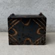 画像2: VINTAGE ANTIQUE COIN BANK JAPANNED LOUIS RICH CO. ヴィンテージ アンティーク コインバンク マネーバンク 貯金箱 ジャパンド ジャパンフィニッシュ / コレクタブル オブジェ インテリア ノベルティー 銀行 アメリカ USA (2) (2)