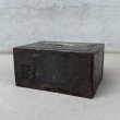 画像6: VINTAGE ANTIQUE COIN BANK JAPANNED W.F.BURNS CO. ヴィンテージ アンティーク コインバンク マネーバンク 貯金箱 ジャパンド ジャパンフィニッシュ / コレクタブル オブジェ インテリア ノベルティー 銀行 アメリカ USA (3) (6)