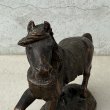 画像8: VINTAGE ANTIQUE JAPANNED WESATERN HORSE FIGURE ヴィンテージ アンティーク ジャパンド ジャパンドフィニッシュ 馬 ウエスタン ホース オブジェ / コレクタブル ジャパンカラー ディスプレイ 動物 アメリカ (2) (8)