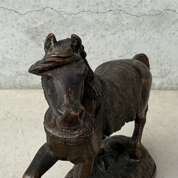 画像8: VINTAGE ANTIQUE JAPANNED WESATERN HORSE FIGURE ヴィンテージ アンティーク ジャパンド ジャパンドフィニッシュ 馬 ウエスタン ホース オブジェ / コレクタブル ジャパンカラー ディスプレイ 動物 アメリカ (2) (8)