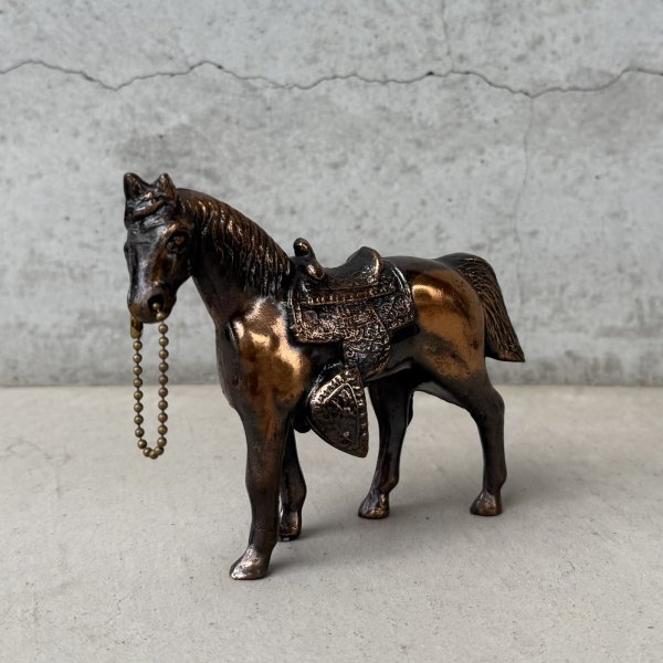 画像1: VINTAGE ANTIQUE JAPANNED WESATERN HORSE FIGURE ヴィンテージ アンティーク ジャパンド ジャパンフィニッシュ 馬 ウエスタン ホース オブジェ / コレクタブル ジャパンカラー ディスプレイ 動物 アメリカ (5) (1)