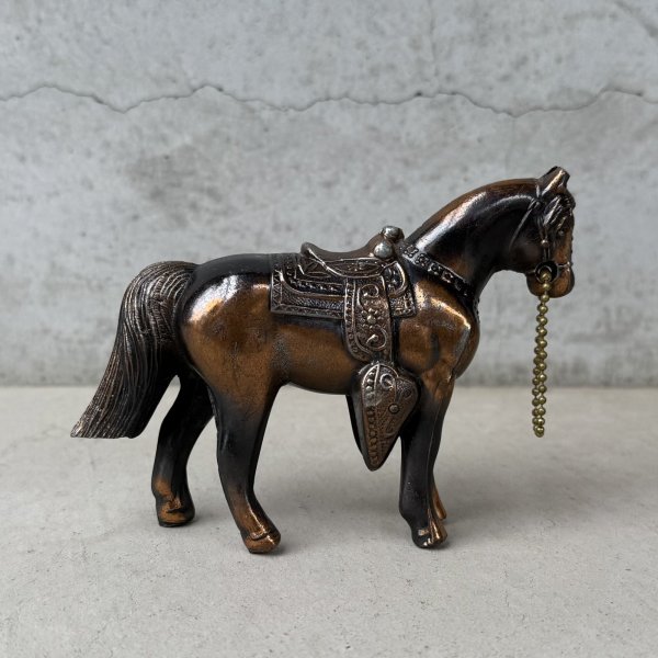 画像4: VINTAGE ANTIQUE JAPANNED WESATERN HORSE FIGURE ヴィンテージ アンティーク ジャパンド ジャパンフィニッシュ 馬 ウエスタン ホース オブジェ / コレクタブル ジャパンカラー ディスプレイ 動物 アメリカ (4) (4)