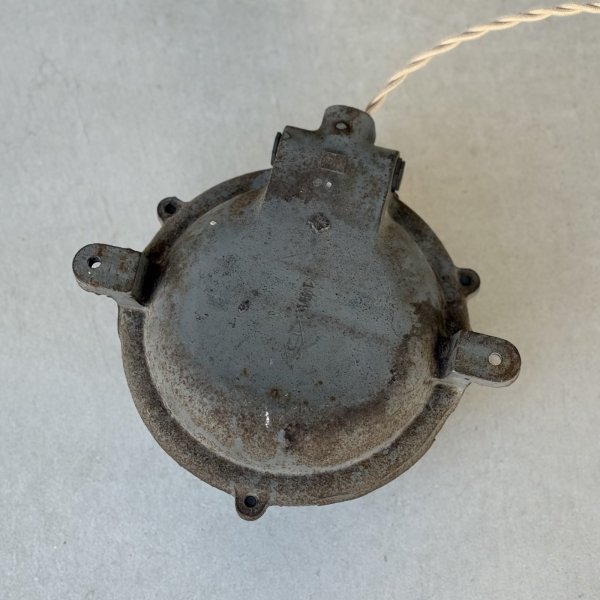 画像5: VINTAGE ANTIQUE LIGHT CAPSULE LAMP MAPELEC AMIENS ヴィンテージ アンティーク ライト カプセルランプ マリンランプ ウォールランプ 壁付け照明  天井照明 / インダストリアル  鋳物 E26 工業用 店舗什器 フランス (5)