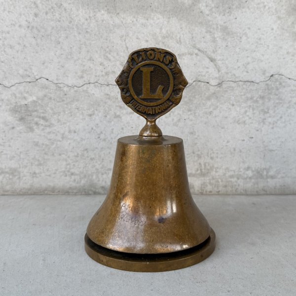 画像2: VINTAGE ANTIQUE LIONS CLUB BELL ヴィンテージ アンティーク ライオンズクラブ ベル 鐘 ゴング / コレクタブル ディスプレイ ペーパーウェイト インテリア  アメリカ (2)