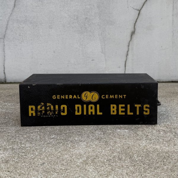 画像4: VINTAGE ANTIQUE GENERAL CEMENT BOX RADIO DIAL BELTS GC ヴィンテージ アンティーク ボックス ケース / インダストリアル アドバタイジング ラジオ アイアン ガレージ 企業物 箱 収納  鉄 店舗什器 アメリカ USA (2) (4)