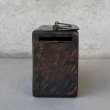 画像4: VINTAGE ANTIQUE COIN BANK JAPANNED W.F.BURNS CO. ヴィンテージ アンティーク コインバンク マネーバンク 貯金箱 ジャパンド ジャパンフィニッシュ / コレクタブル オブジェ インテリア ノベルティー 銀行 アメリカ USA (4) (4)