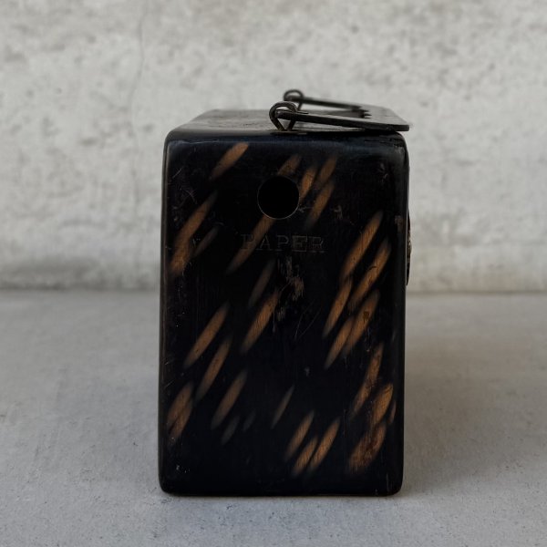 画像5: VINTAGE ANTIQUE COIN BANK JAPANNED W.F.BURNS CO. ヴィンテージ アンティーク コインバンク マネーバンク 貯金箱 ジャパンド ジャパンフィニッシュ / コレクタブル オブジェ インテリア ノベルティー 銀行 アメリカ USA (4) (5)