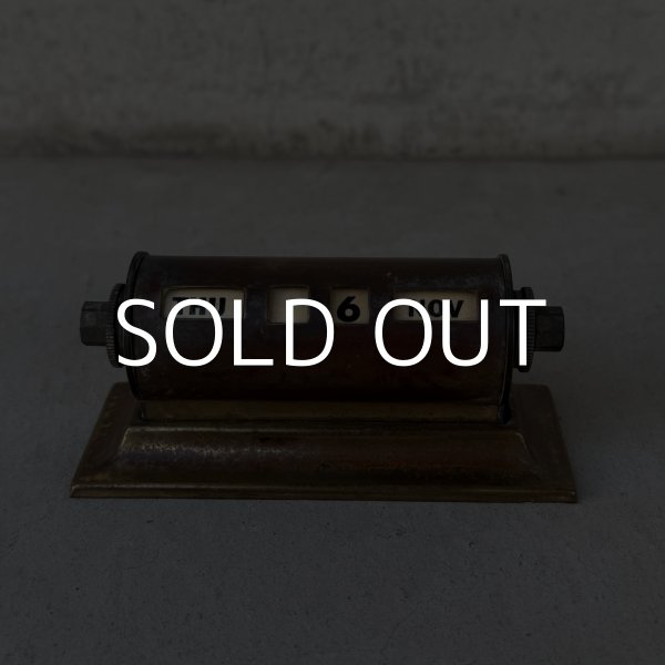 画像2: VINTAGE ANTIQUE CALENDAR ヴィンテージ アンティーク 万年カレンダー 卓上カレンダー / コレクタブル インテリア ブラス 文具 真鍮 雑貨 小物 アメリカ USA (1) (2)