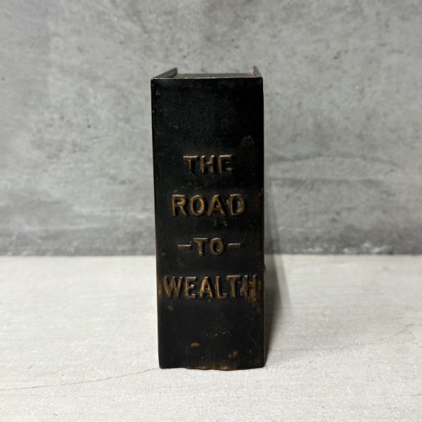 画像4: VINTAGE ANTIQUE COIN BANK JAPANNED U.S.BANK NOTE CO. ヴィンテージ アンティーク コインバンク マネーバンク 貯金箱 ジャパンド ジャパンフィニッシュ / コレクタブル アドバタイジング オブジェ インテリア ノベルティー 銀行 アメリカ USA  (4)