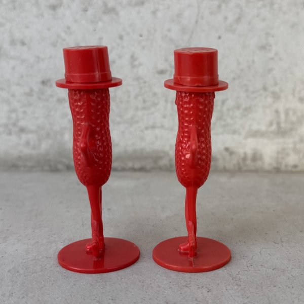 画像4: VINTAGE ANTIQUE PLANTERS MR PEANUT ヴィンテージ アンティーク ミスターピーナッツ ソルト＆ペッパー 塩胡椒入れ / コレクタブル キャラクター オブジェ ディスプレイ 赤色 雑貨 企業物 アメリカ (4)