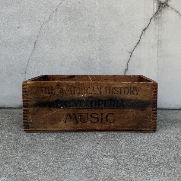 画像2: VINTAGE ANTIQUE WOOD CRATE WOODEN BOX THE AMERICAN HISTORY AND ENCYCLOPEDIA OF MUSIC ヴィンテージ アンティーク ウッドボックス 木箱 / コレクタブル 収納 ケース 店舗什器 アメリカ USA  (2)