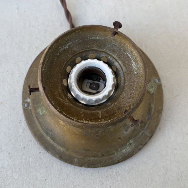 画像6: VINTAGE ANTIQUE LIGHTING ヴィンテージ アンティーク  シーリングライト 天井照明  / ライト ランプ ガラスシェード インテリア 真鍮 電気 ショップ 店舗什器 E26 アメリカ (6)