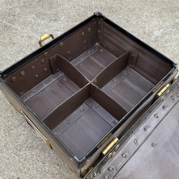 画像9: VINTAGE ANTIQUE BELL SYSTEM TOOLBOX SUITCASE ヴィンテージ アンティーク ベルシステム ツールボックス スーツケース トランク / カバン ディスプレイ 収納 工具入れ 店舗什器 アメリカ (9)