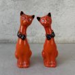 画像1: VINTAGE ANTIQUE CAT SALT AND PEPPER SHAKERS ヴィンテージ アンティーク 猫 ねこ ソルト＆ペッパー 塩胡椒入れ / 陶器 コレクタブル オブジェ 置物 雑貨 輸出用 日本製 JAPAN (1)