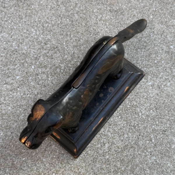 画像6: VINTAGE ANTIQUE JAPANNED NUTCRACKER CROWES IRON WORKS DOG ヴィンテージ アンティーク ジャパンド ジャパンフィニッシュ くるみ割り ナッツクラッカー 犬 / コレクタブル ディスプレイ オブジェ キャストアイアン 鋳物 置物 動物 雑貨 アメリカ (6)