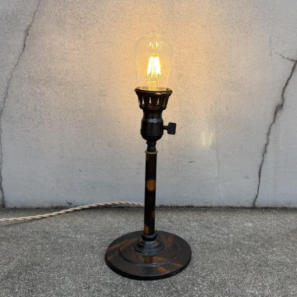 画像11: VINTAGE ANTIQUE JAPANNED DESKLAMP ヴィンテージ アンティーク ジャパンド ジャパンフィニッシュ デスクランプ スタンドライト 卓上ライト 照明 / テーブルランプ コレクタブル 店舗什器 アメリカ (11)