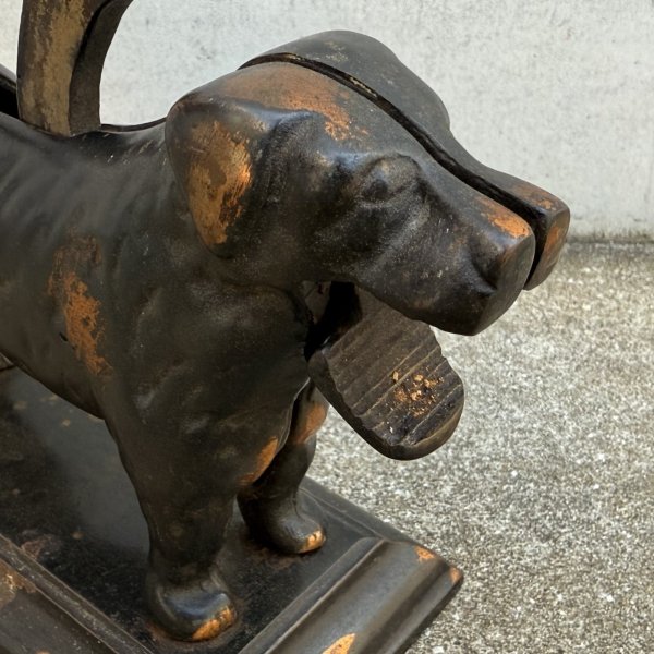 画像9: VINTAGE ANTIQUE JAPANNED NUTCRACKER CROWES IRON WORKS DOG ヴィンテージ アンティーク ジャパンド ジャパンフィニッシュ くるみ割り ナッツクラッカー 犬 / コレクタブル ディスプレイ オブジェ キャストアイアン 鋳物 置物 動物 雑貨 アメリカ (9)