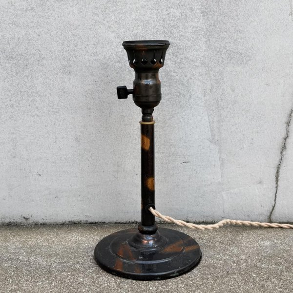 画像3: VINTAGE ANTIQUE JAPANNED DESKLAMP ヴィンテージ アンティーク ジャパンド ジャパンフィニッシュ デスクランプ スタンドライト 卓上ライト 照明 / テーブルランプ コレクタブル 店舗什器 アメリカ (3)