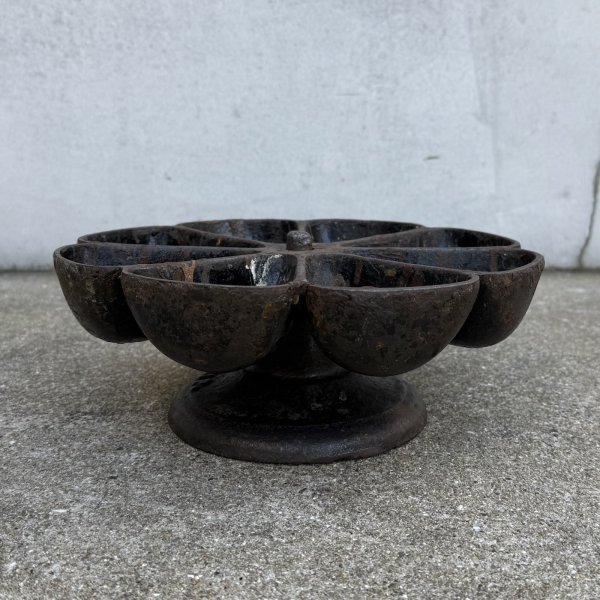 画像3: VINTAGE ANTIQUE STAR NAIL CUP ヴィンテージ アンティーク ネイルカップ 釘入れ / ディスプレイ インダストリアル 小物入れ パーツ入れ キャストアイアン 鋳物 店舗什器 アメリカ b (3)