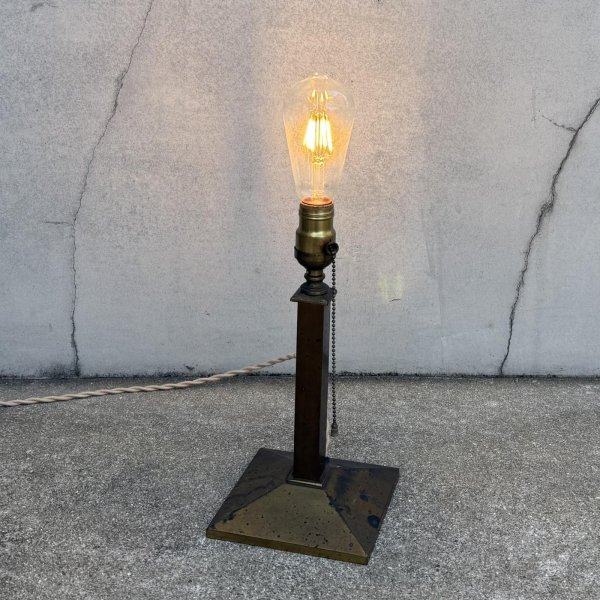画像11: VINTAGE ANTIQUE DESKLAMP B&H ヴィンテージ アンティーク デスクランプ スタンドライト 卓上ライト 照明 / テーブルランプ コレクタブル インテリア 真鍮 E26 店舗什器 アメリカ (11)