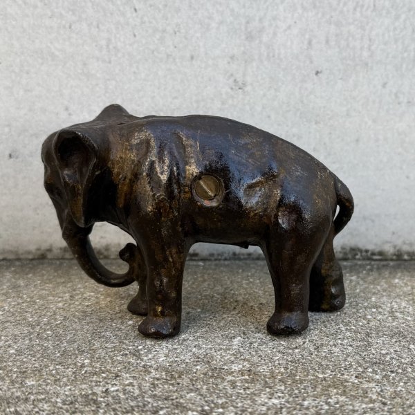 画像5: VINTAGE ANTIQUE ELEPHANT PIGGY BANK ヴィンテージ アンティーク 象 コインバンク マネーバンク 貯金箱 / コレクタブル オブジェ インテリア ディスプレイ キャストアイアン 動物 置物 雑貨 アメリカ (5)