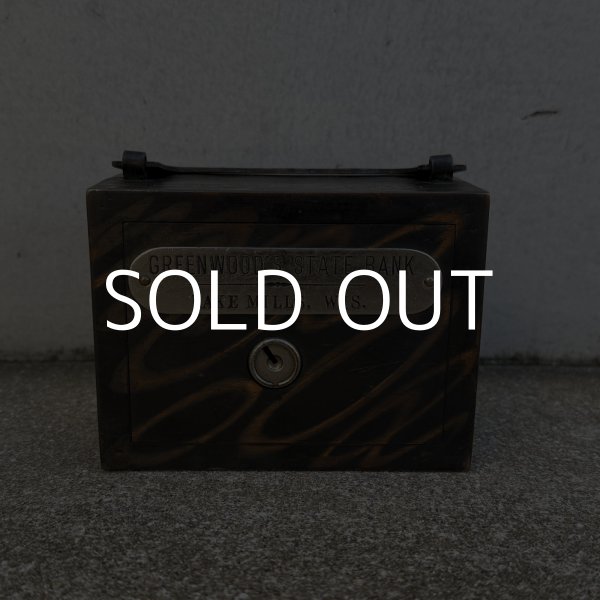 画像1: VINTAGE ANTIQUE COIN BANK JAPANNED W.F.BURNS CO. ヴィンテージ アンティーク コインバンク マネーバンク 貯金箱 ジャパンド ジャパンフィニッシュ / コレクタブル オブジェ インテリア ノベルティー 銀行 アメリカ USA (5) (1)