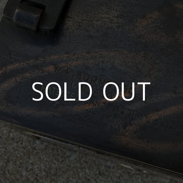 画像7: VINTAGE ANTIQUE COIN BANK JAPANNED W.F.BURNS CO. ヴィンテージ アンティーク コインバンク マネーバンク 貯金箱 ジャパンド ジャパンフィニッシュ / コレクタブル オブジェ インテリア ノベルティー 銀行 アメリカ USA (5) (7)