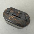 画像6: VINTAGE ANTIQUE COIN BANK JAPANNED CO BURNS ヴィンテージ アンティーク コインバンク マネーバンク 貯金箱 ジャパンド ジャパンフィニッシュ / コレクタブル オブジェ インテリア ノベルティー 銀行 アメリカ USA (6) (6)