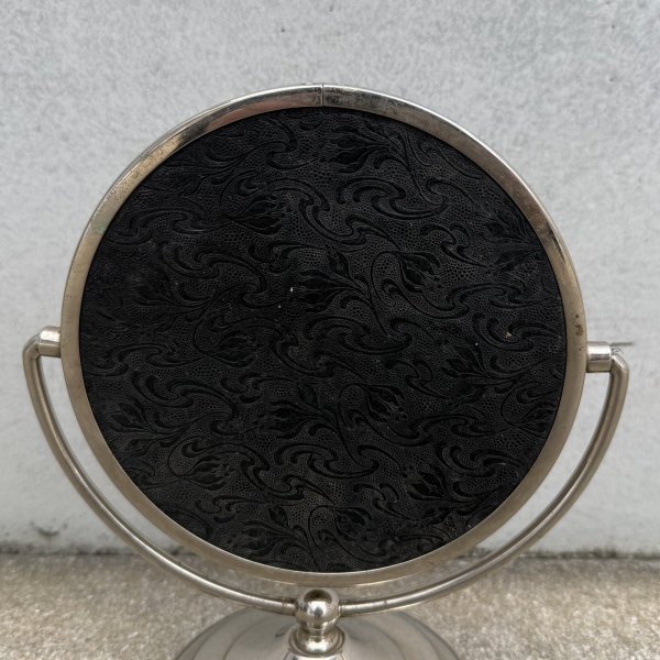 画像8: VINTAGE ANTIQUE STAND MIRROR NICKEL ヴィンテージ アンティーク スタンドミラー 鏡 / 卓上ミラー シェービングミラー ニッケル ラウンド インテリア  化粧 店舗什器 アメリカ USA (6) (8)