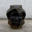 画像2: VINTAGE ANTIQUE A.C. WILLIAMS TWO FACE BLACK BOY PIGGY BANK ヴィンテージ アンティーク トゥーフェイス オブジェ 置物 / コレクタブル コインバンク 貯金箱 ディスプレイ インテリア キャストアイアン アメリカ (2) (2)