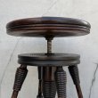 画像5: VINTAGE ANTIQUE PIANO CHAIR STOOL  ヴィンテージ アンティーク ピアノチェア スツール 椅子 / 回転いす ウッド 木製 家具 店舗什器 アメリカ (3) (5)