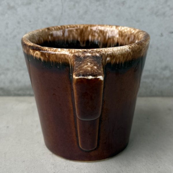 画像3: VINTAGE ANTIQUE HULL POTTERY MUGCUP ヴィンテージ アンティーク ハル マグカップ ブラウンドリップ コップ 食器 陶器 / コーヒーカップ  ブラウン 茶色 カフェ 喫茶店 店舗什器 アメリカ g (3)