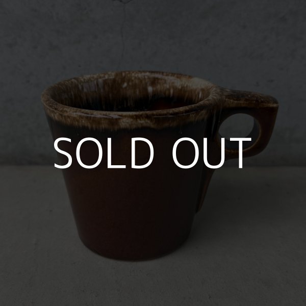 画像1: VINTAGE ANTIQUE HULL POTTERY MUGCUP ヴィンテージ アンティーク ハル マグカップ ブラウンドリップ コップ 食器 陶器 / コーヒーカップ  ブラウン 茶色 カフェ 喫茶店 店舗什器 アメリカ g (1)