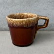 画像1: VINTAGE ANTIQUE HULL POTTERY MUGCUP ヴィンテージ アンティーク ハル マグカップ ブラウンドリップ コップ 食器 陶器 / コーヒーカップ  ブラウン 茶色 カフェ 喫茶店 店舗什器 アメリカ h (1)
