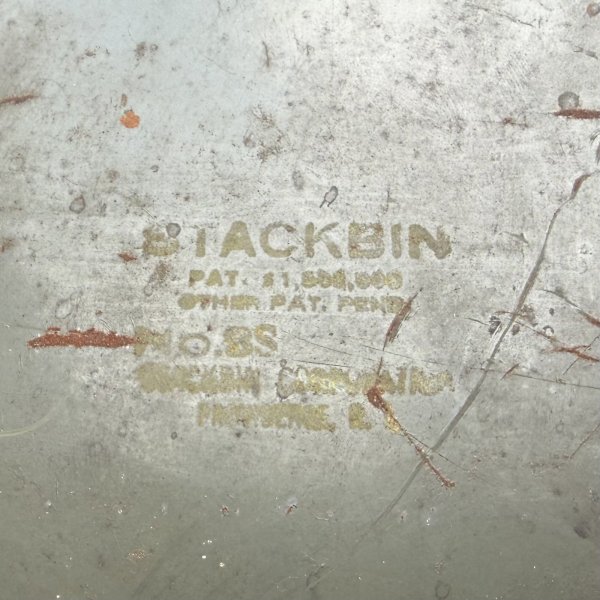 画像8: VINTAGE ANTIQUE SHELF STACKBIN ヴィンテージ アンティーク 棚 スタッキング / インダストリアル 収納 ガレージ パーツ 工具入れ 鉄 店舗什器 工業用 アメリカ (8)