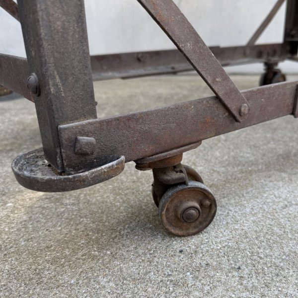 画像9: VINTAGE ANTIQUE SHOERACK ヴィンテージ アンティーク 棚 シューラック シュートロリー / インダストリアル 陳列棚 カート 家具 木製 ブラウン 店舗什器 アメリカ (9)