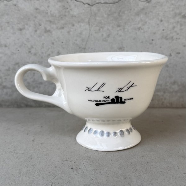 画像2: VINTAGE ANTIQUE BAILEYS HELEN HUNNT ヴィンテージ アンティーク ベイリーズ フェイスカップ ヘレンハント / コレクタブル オブジェ ティーカップ マグカップ ノベルティ 陶器 食器 雑貨 B (2)