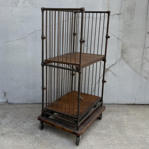 画像2: VINTAGE ANTIQUE BINDERY CART ヴィンテージ アンティーク 棚 ファクトリーカート バインダリーカート / インダストリアル 陳列棚 カート 家具 木製 アイアン 店舗什器 アメリカ (2)