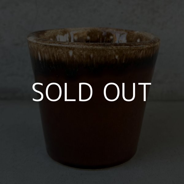 画像4: VINTAGE ANTIQUE HULL POTTERY MUGCUP ヴィンテージ アンティーク ハル マグカップ ブラウンドリップ コップ 食器 陶器 / コーヒーカップ  ブラウン 茶色 カフェ 喫茶店 店舗什器 アメリカ j (4)