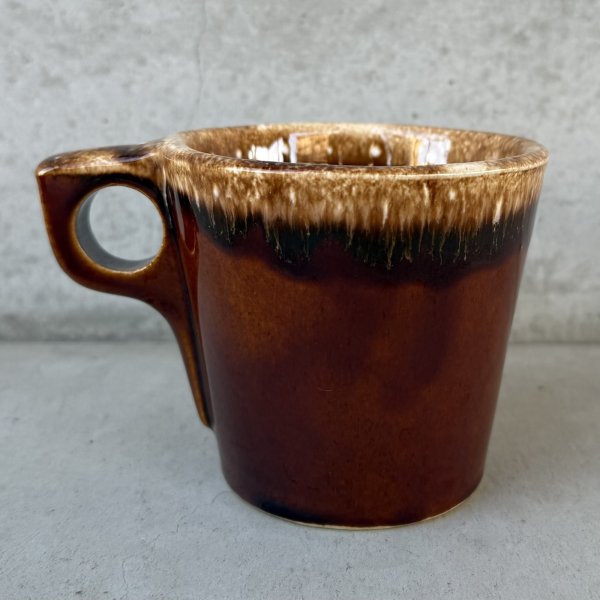 画像2: VINTAGE ANTIQUE HULL POTTERY MUGCUP ヴィンテージ アンティーク ハル マグカップ ブラウンドリップ コップ 食器 陶器 / コーヒーカップ  ブラウン 茶色 カフェ 喫茶店 店舗什器 アメリカ j (2)