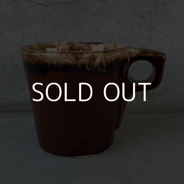 画像1: VINTAGE ANTIQUE HULL POTTERY MUGCUP ヴィンテージ アンティーク ハル マグカップ ブラウンドリップ コップ 食器 陶器 / コーヒーカップ  ブラウン 茶色 カフェ 喫茶店 店舗什器 アメリカ j (1)