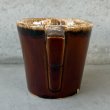 画像3: VINTAGE ANTIQUE HULL POTTERY MUGCUP ヴィンテージ アンティーク ハル マグカップ ブラウンドリップ コップ 食器 陶器 / コーヒーカップ  ブラウン 茶色 カフェ 喫茶店 店舗什器 アメリカ h (3)