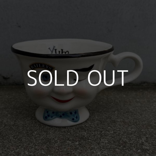 画像1: VINTAGE ANTIQUE BAILEYS CUP ヴィンテージ アンティーク ベイリーズ フェイスカップ / コレクタブル オブジェ ティーカップ マグカップ ノベルティ 陶器 食器 雑貨 I (1)