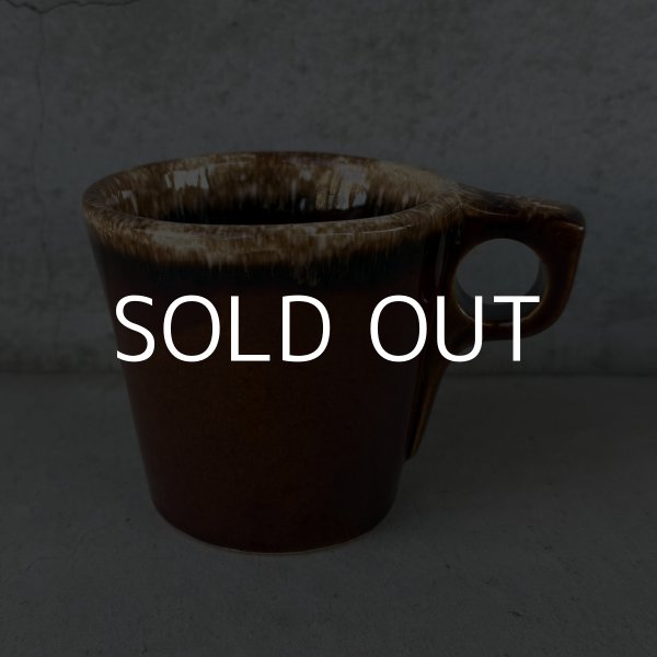 画像1: VINTAGE ANTIQUE HULL POTTERY MUGCUP ヴィンテージ アンティーク ハル マグカップ ブラウンドリップ コップ 食器 陶器 / コーヒーカップ  ブラウン 茶色 カフェ 喫茶店 店舗什器 アメリカ g (1)